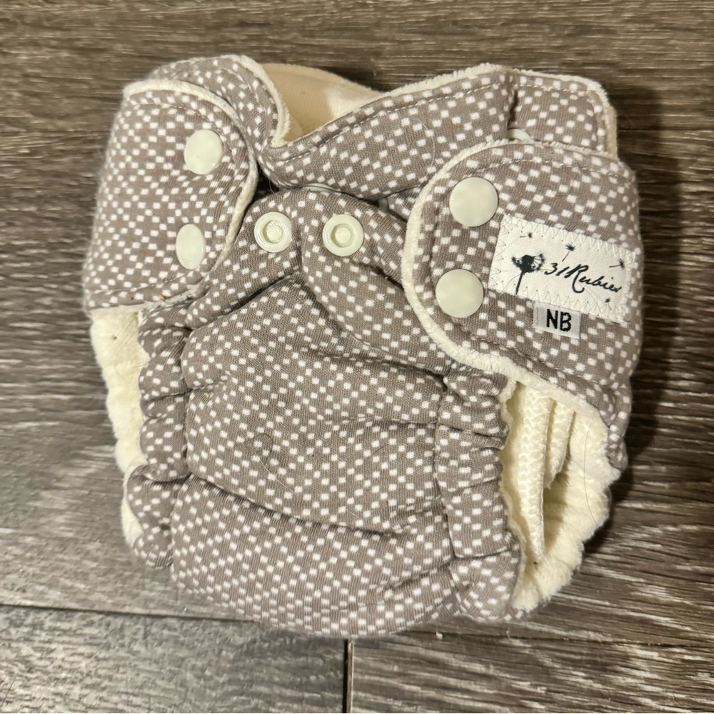 31 Rubies- hybrid fitted newborn cloth diaper